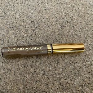 Senegence eye shadow